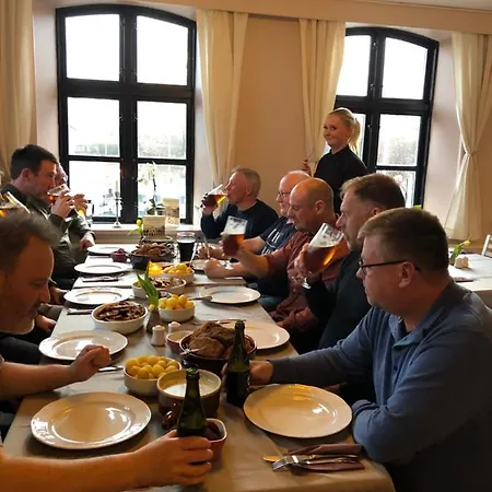 Dostrup Landevejskro & Inn Skaerbaek