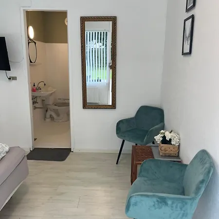 Dostrup Landevejskro & Locanda