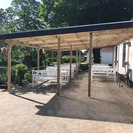 Dostrup Landevejskro & 3* Skærbæk