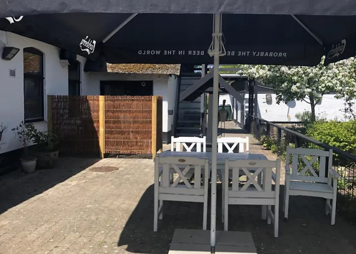 Dostrup Landevejskro & Locanda