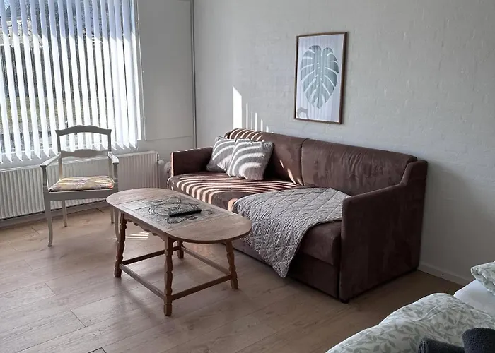 Dostrup Landevejskro & 3*