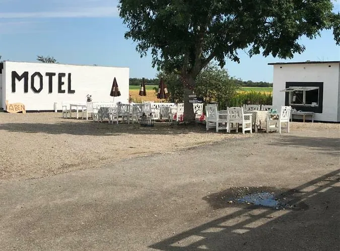 Dostrup Landevejskro & 3* Skærbæk